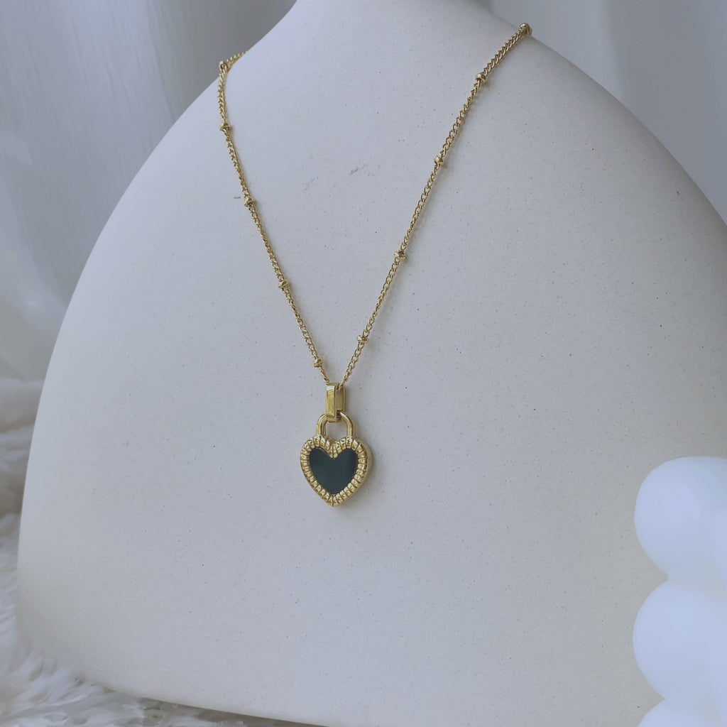 love lock design pendant necklace